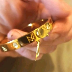 Miranda Frye MF Classic Chic Cuff, Size M or Fits 6-6.75" Wrist -18k Gold-Plated